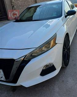 نیسان ئەلتیما